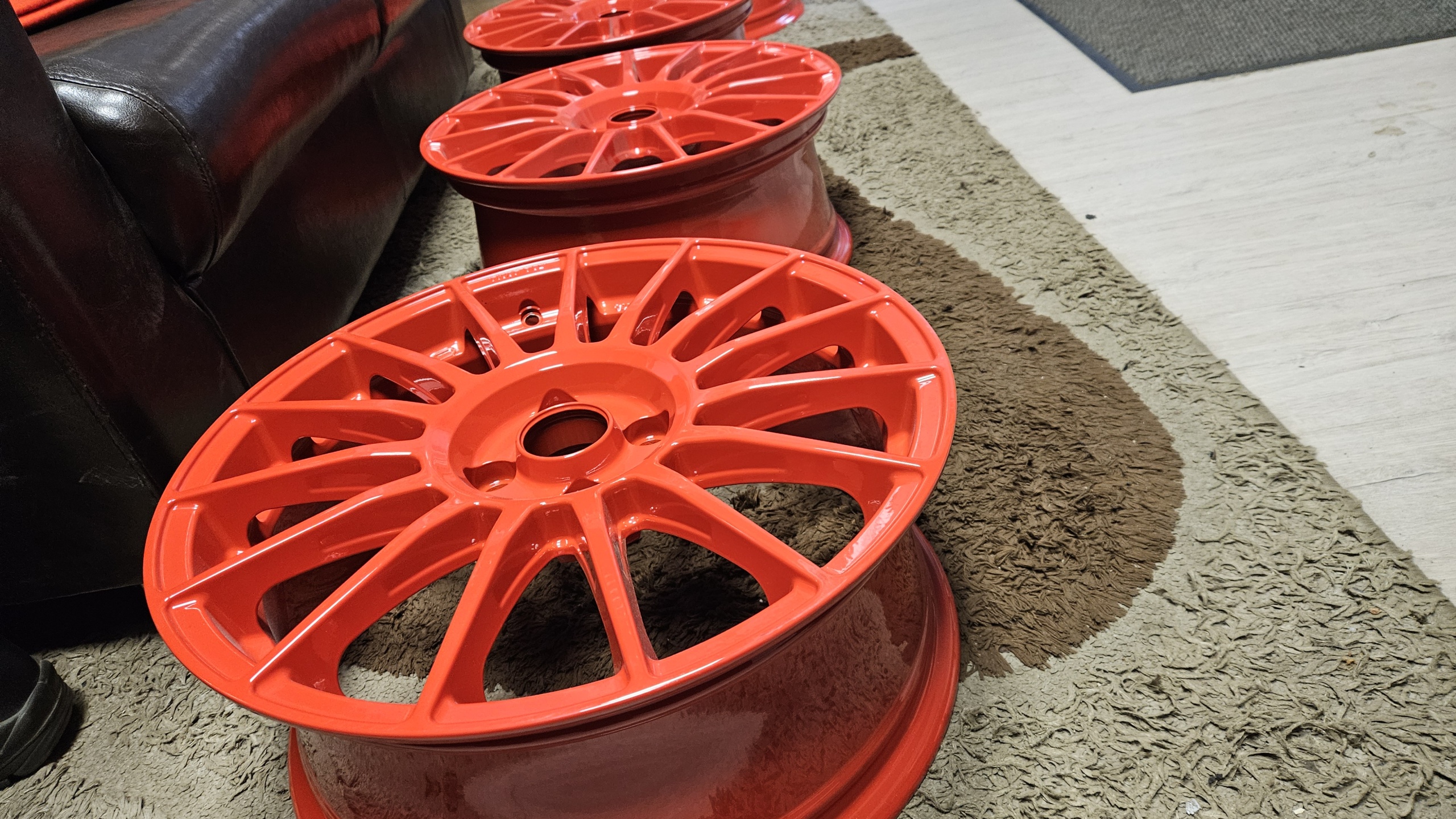 Original BBS 19 Zoll Alufelgen – Frisch Pulverbeschichtet (Porsche Silber) – 5x120 – Bild 4